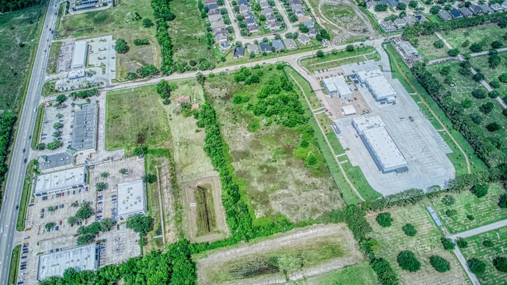 2625 Hillhouse Road Pearland, TX 77584