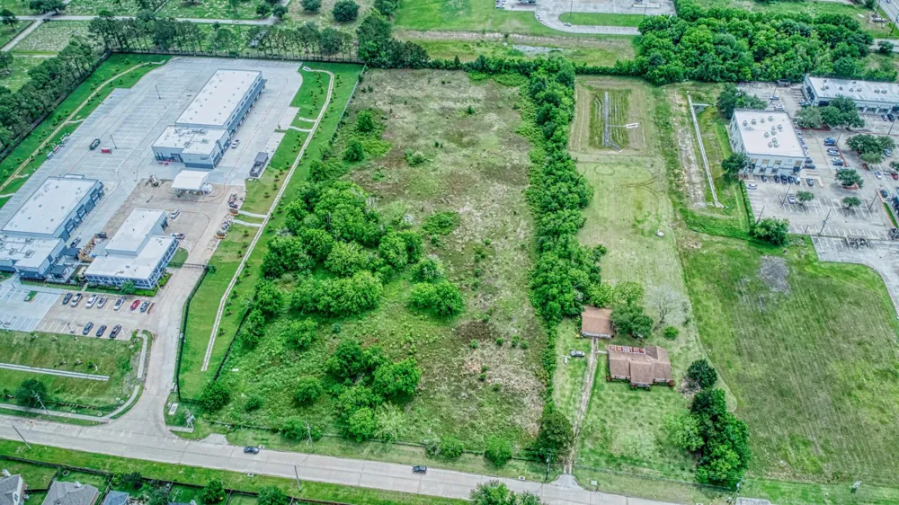 2625 Hillhouse Road Pearland, TX 77584