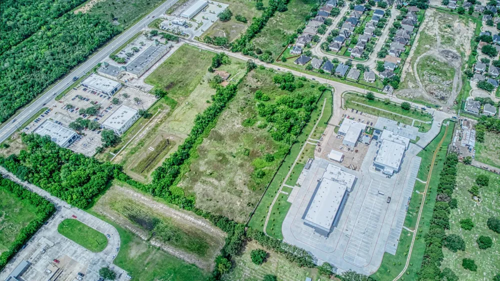 2625 Hillhouse Road Pearland, TX 77584