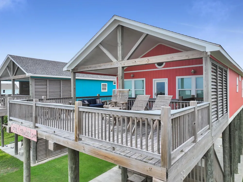1706 Highway 87 Gilchrist, TX 77617