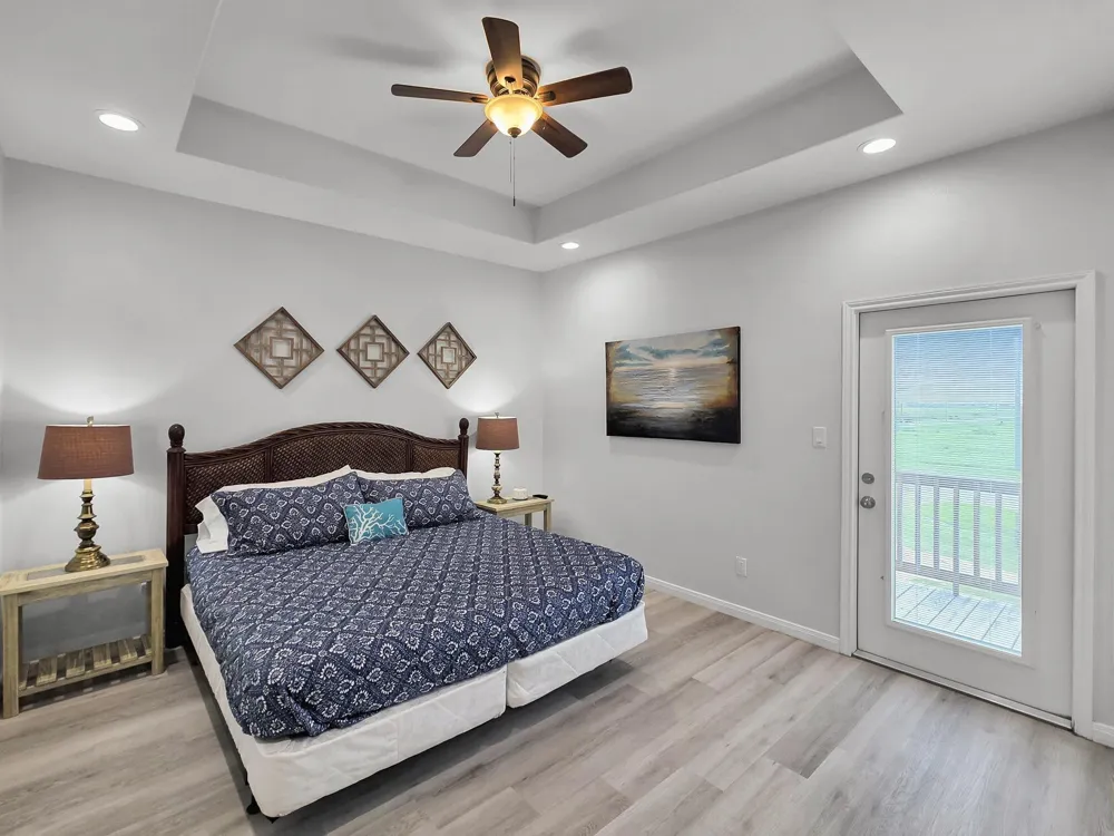 1706 Highway 87 Gilchrist, TX 77617