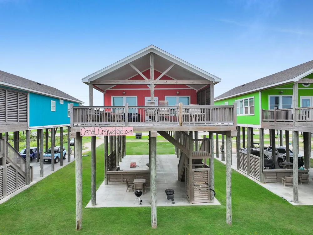 1706 Highway 87 Gilchrist, TX 77617