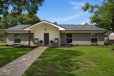 3618 Sunnybrook Lane