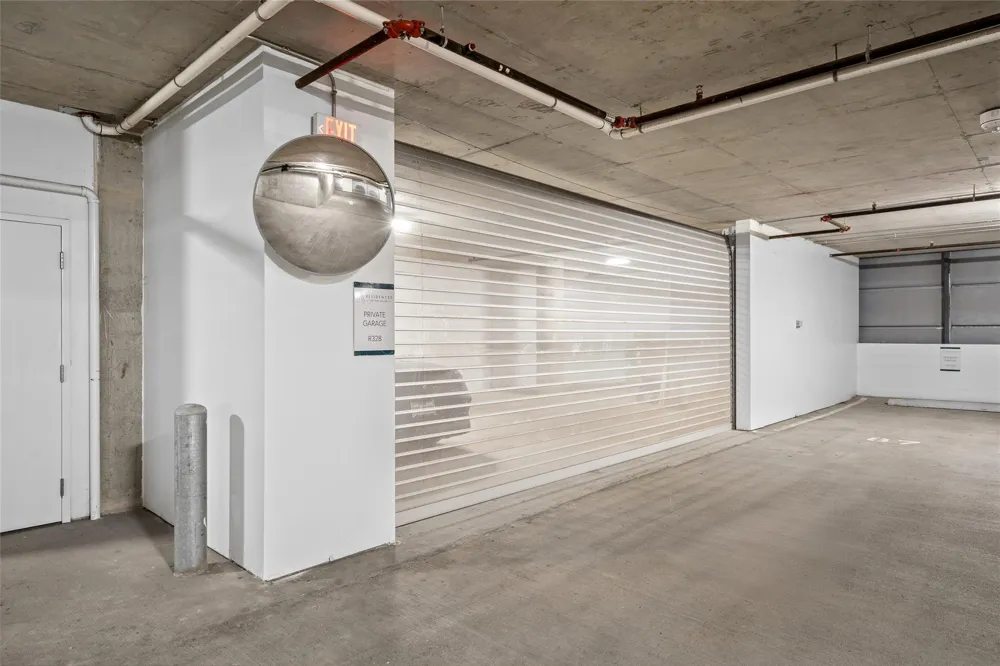 1711 Allen Parkway #3302 Houston, TX 77019