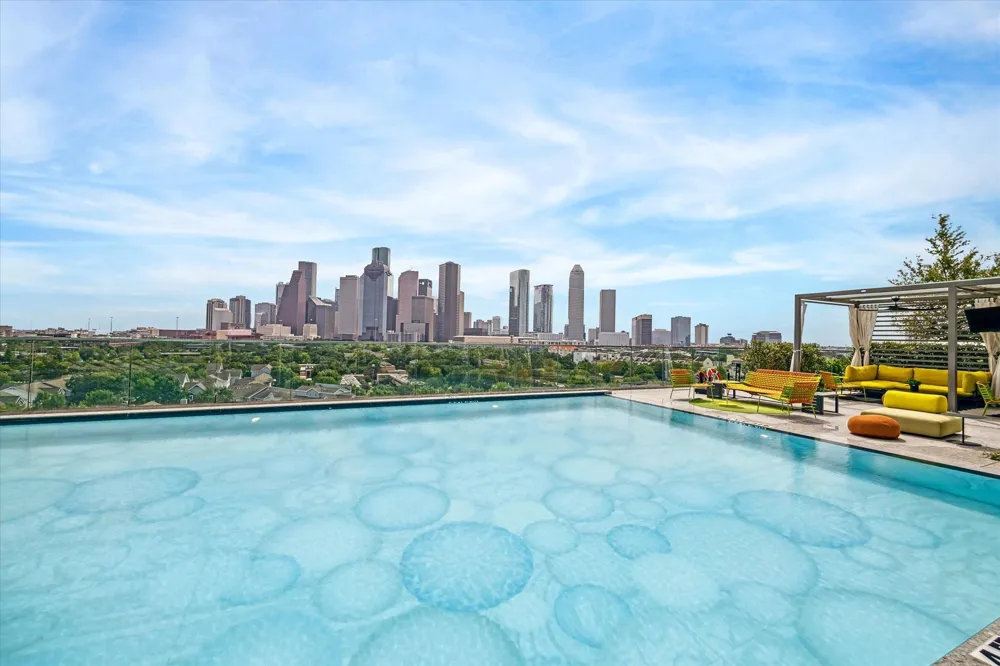 1711 Allen Parkway #3302 Houston, TX 77019