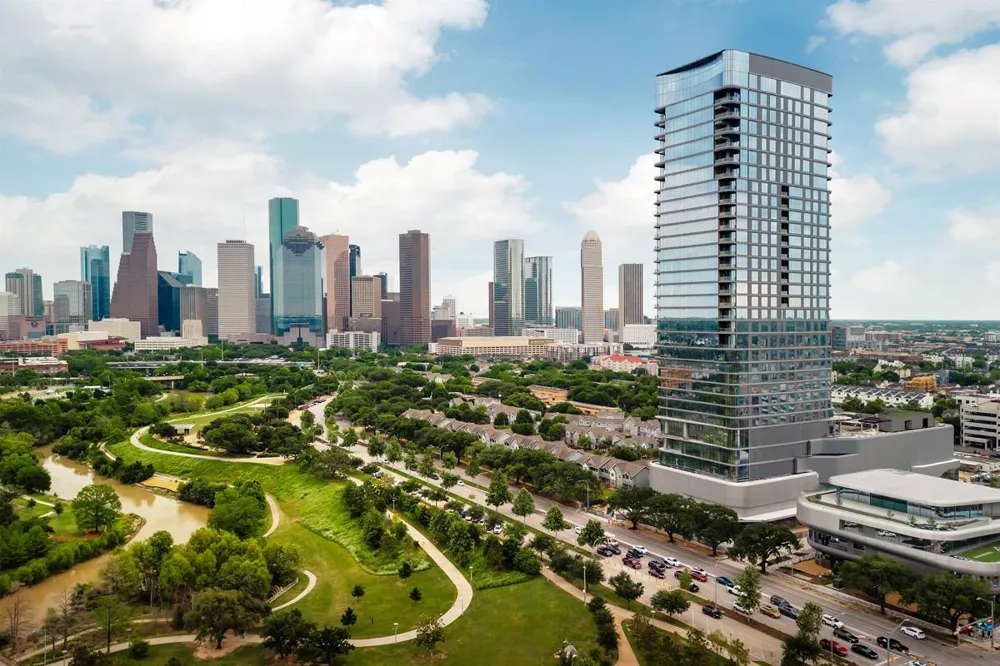 1711 Allen Parkway #3302 Houston, TX 77019