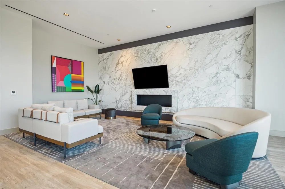 1711 Allen Parkway #3302 Houston, TX 77019