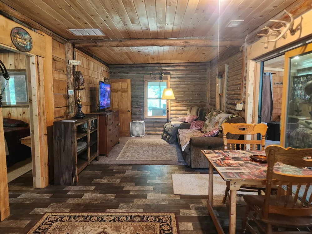 2833 E 40th Street Idlewild, MI 49642