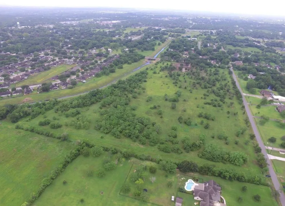4109 Avenue J Santa Fe, TX 77510