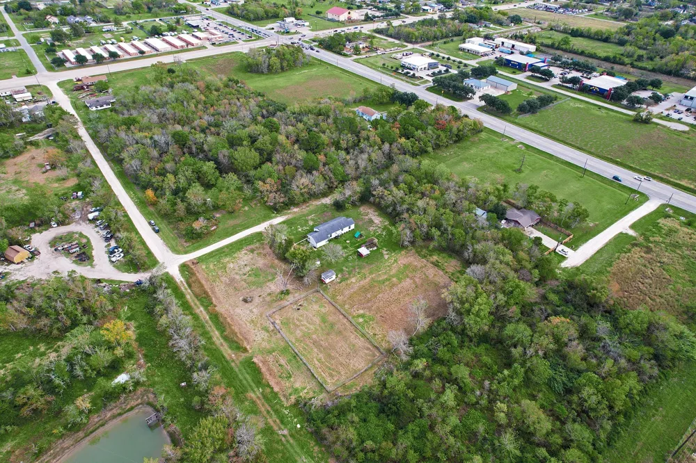 Hawaii Avenue League City, TX 77573