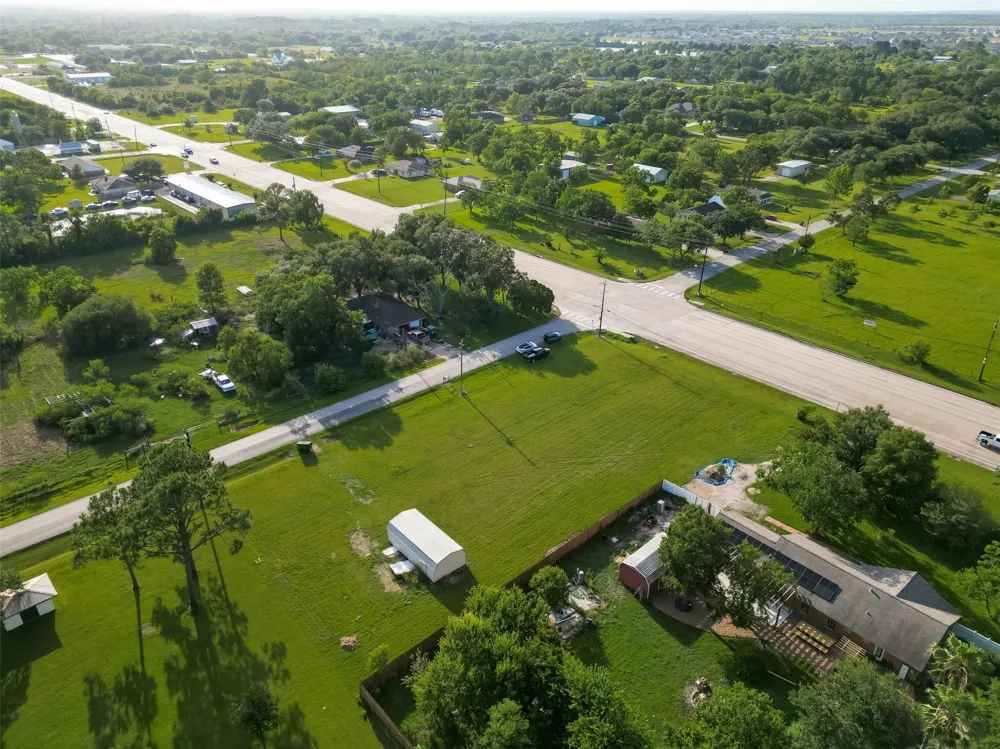 11111 Fm 1764 Road Santa Fe, TX 77510