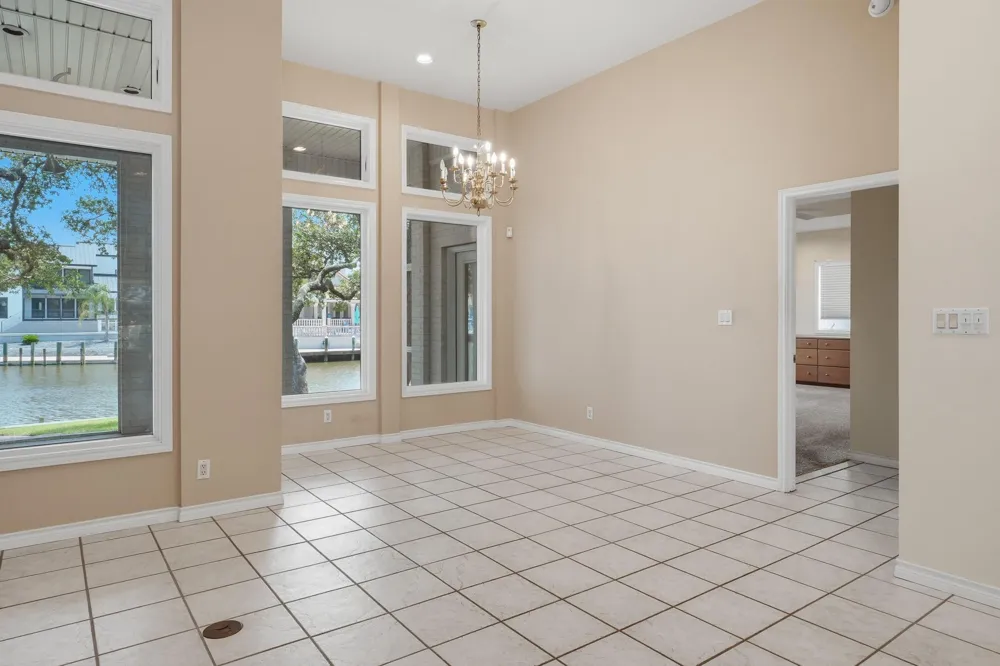 2513 Turkey Neck Circle Rockport, TX 78382
