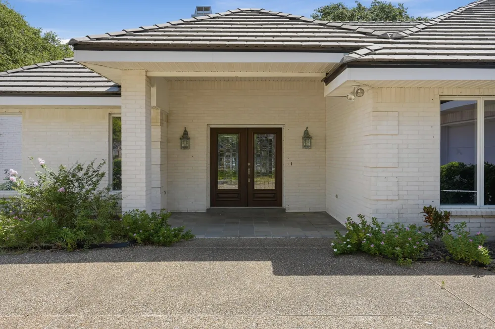 2513 Turkey Neck Circle Rockport, TX 78382
