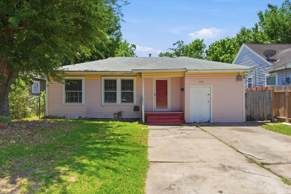 410 Live Oak Street Pasadena, TX 77506