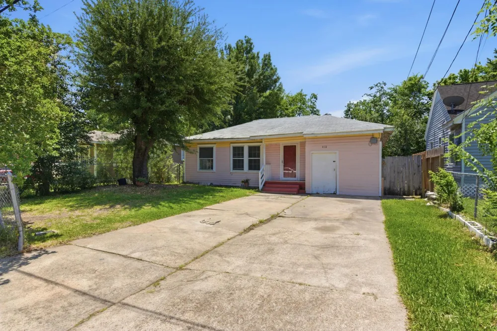 410 Live Oak Street Pasadena, TX 77506