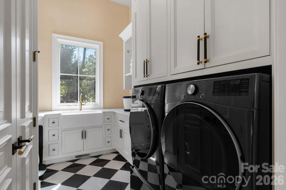 1905 White Tree Trail Arden, NC 28704