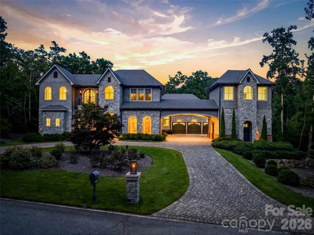 1905 White Tree Trail Arden, NC 28704