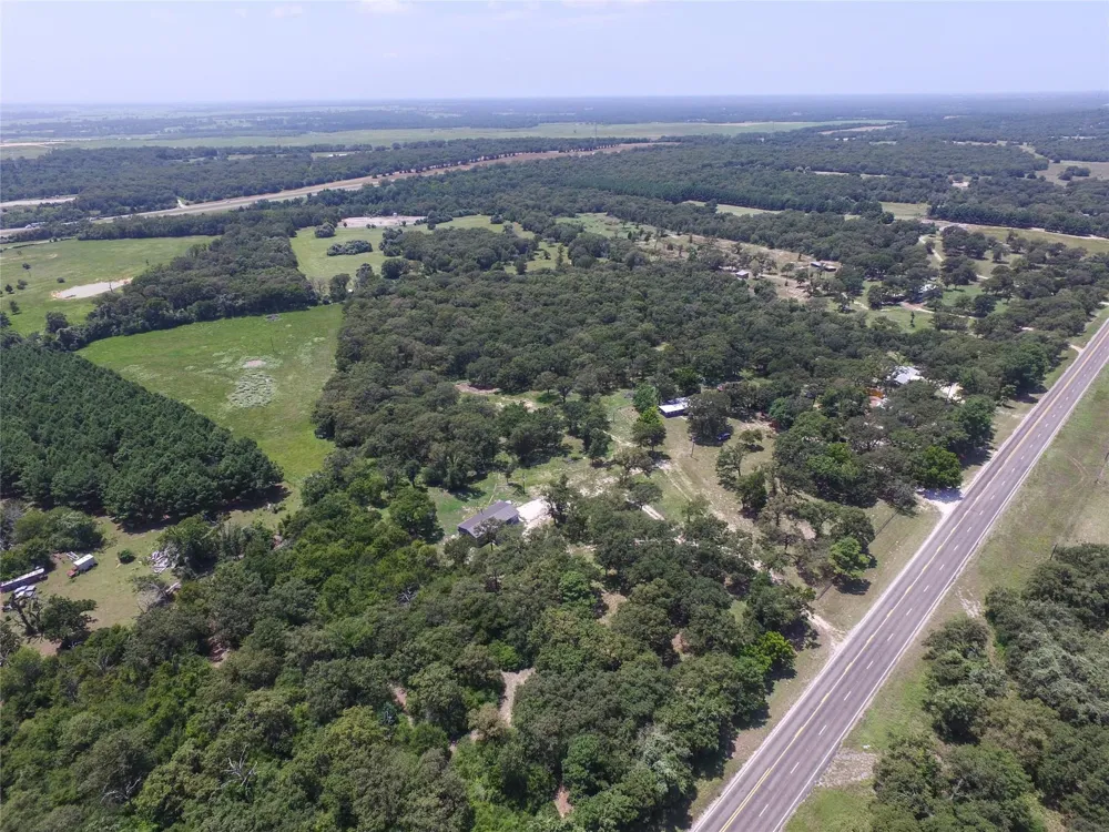 1390 Us Highway 75 S Buffalo, TX 75831