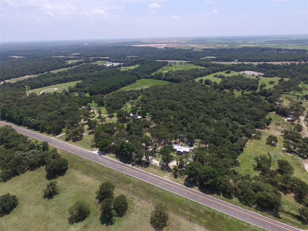 1390 Us Highway 75 S Buffalo, TX 75831