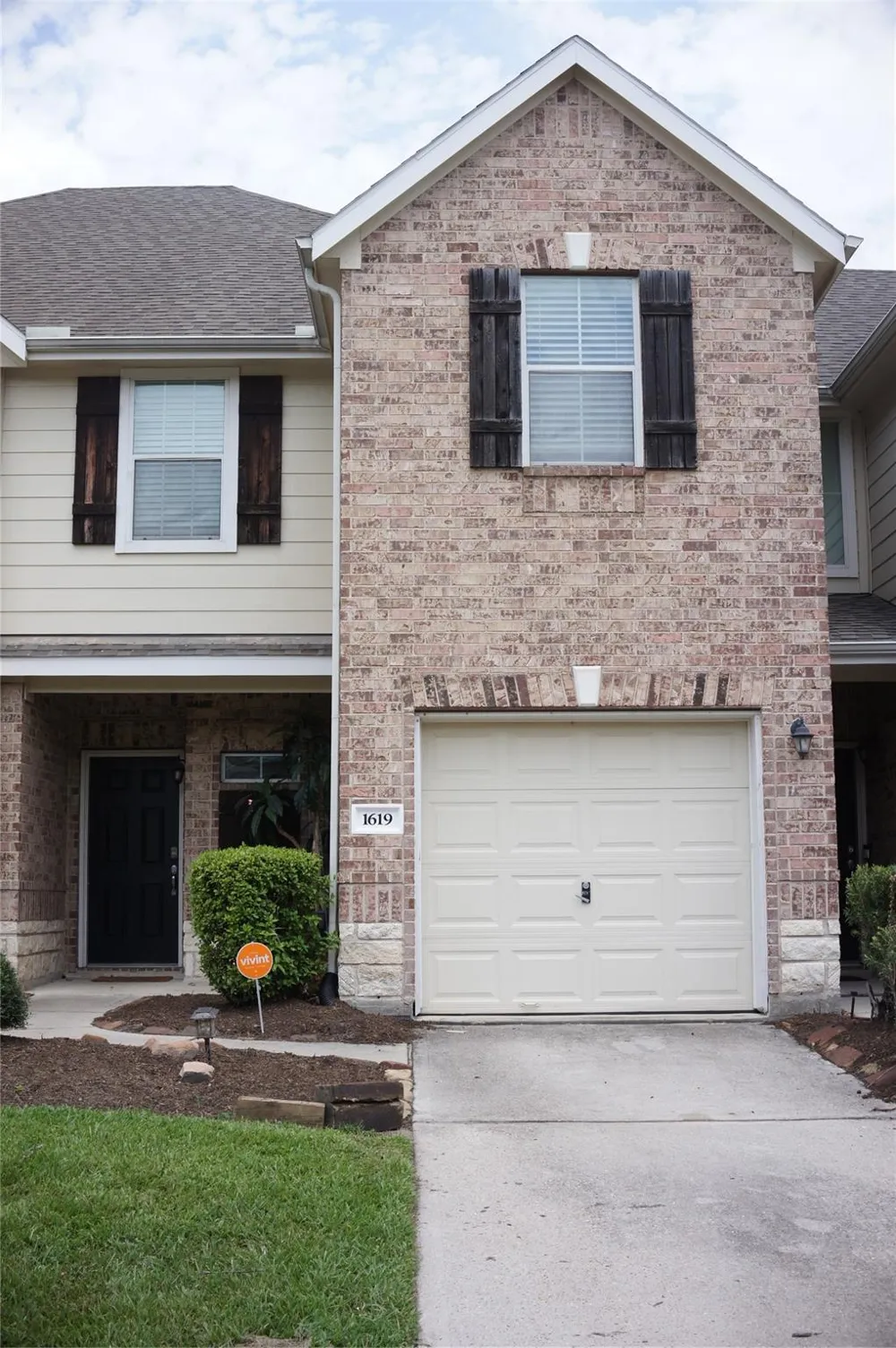 1619 Grable Cove Lane Spring, TX 77379