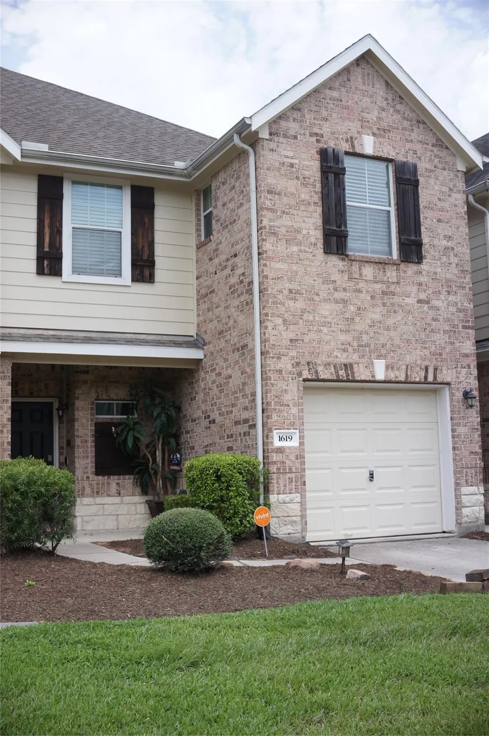 1619 Grable Cove Lane Spring, TX 77379