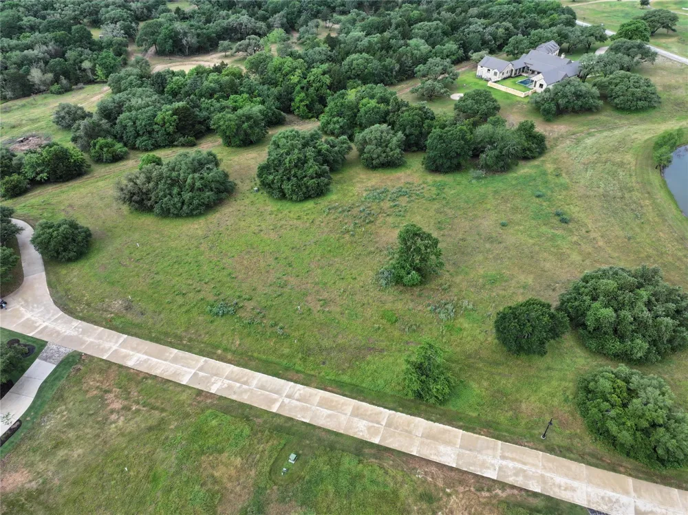 114 Red Stag Lane Columbus, TX 78934