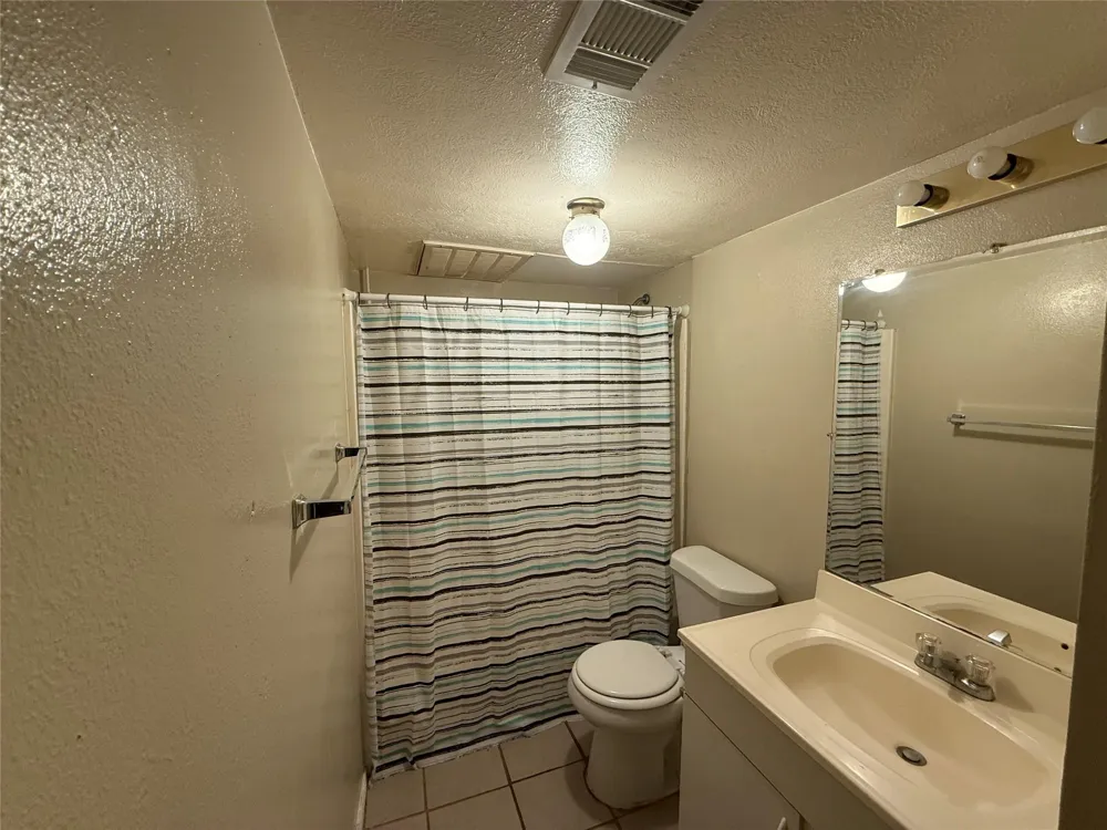4714 Oleander Street #D Bacliff, TX 77518