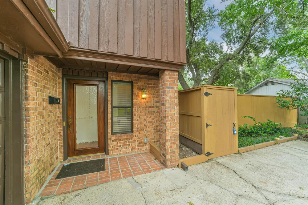 3111 Rockyridge Drive Houston, TX 77063