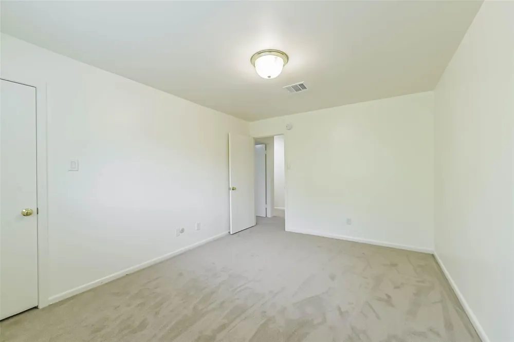 3111 Rockyridge Drive Houston, TX 77063