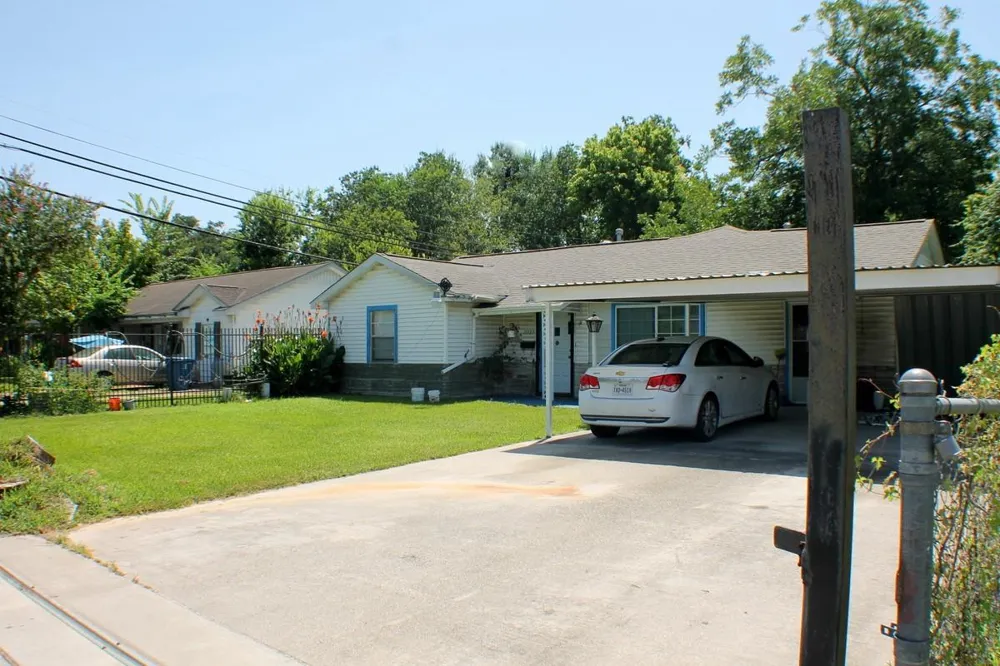 11125 Bentley Street Houston, TX 77093
