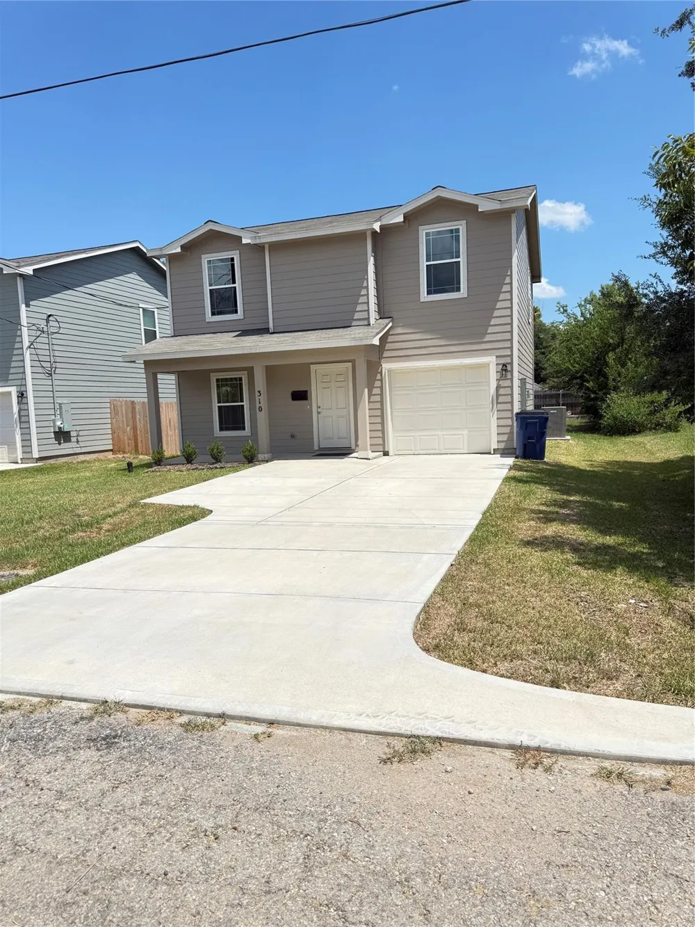 310 Orange Street Sweeny, TX 77480