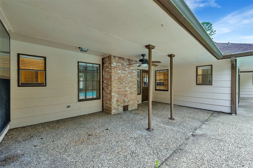 2010 Tucumcari Drive Houston, TX 77090