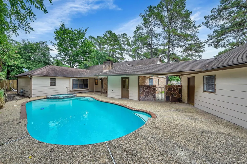 2010 Tucumcari Drive Houston, TX 77090