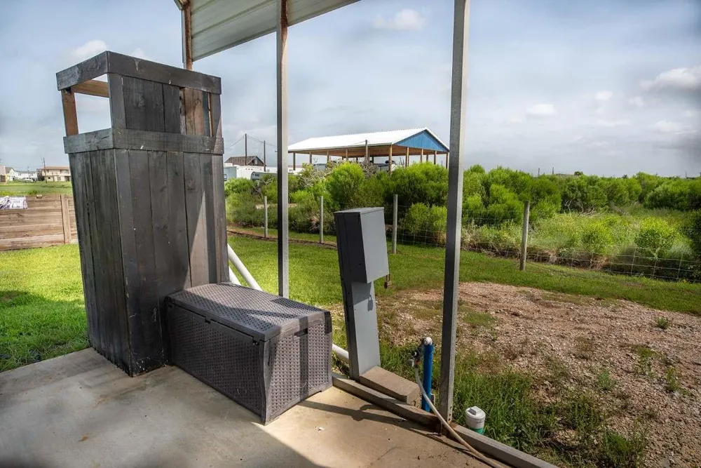 876 County Road 201 Sargent, TX 77414