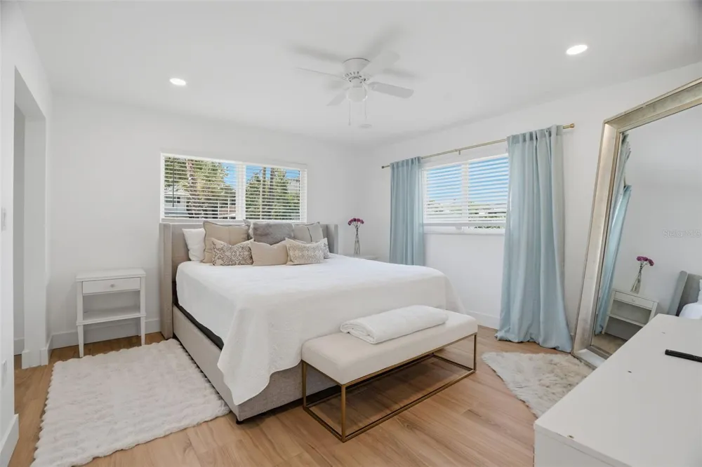 1819 MARYLAND AVENUE NE St Petersburg, FL 33703