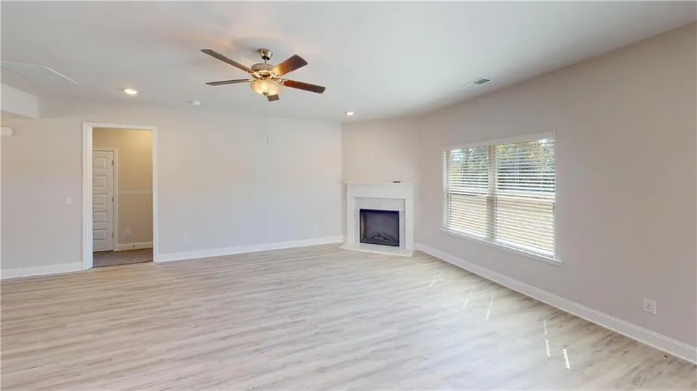 1041 Holliday Pass #24 Griffin, GA 30223