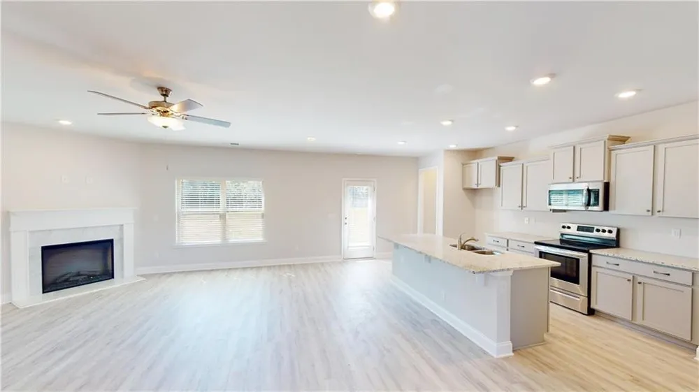 1041 Holliday Pass #24 Griffin, GA 30223