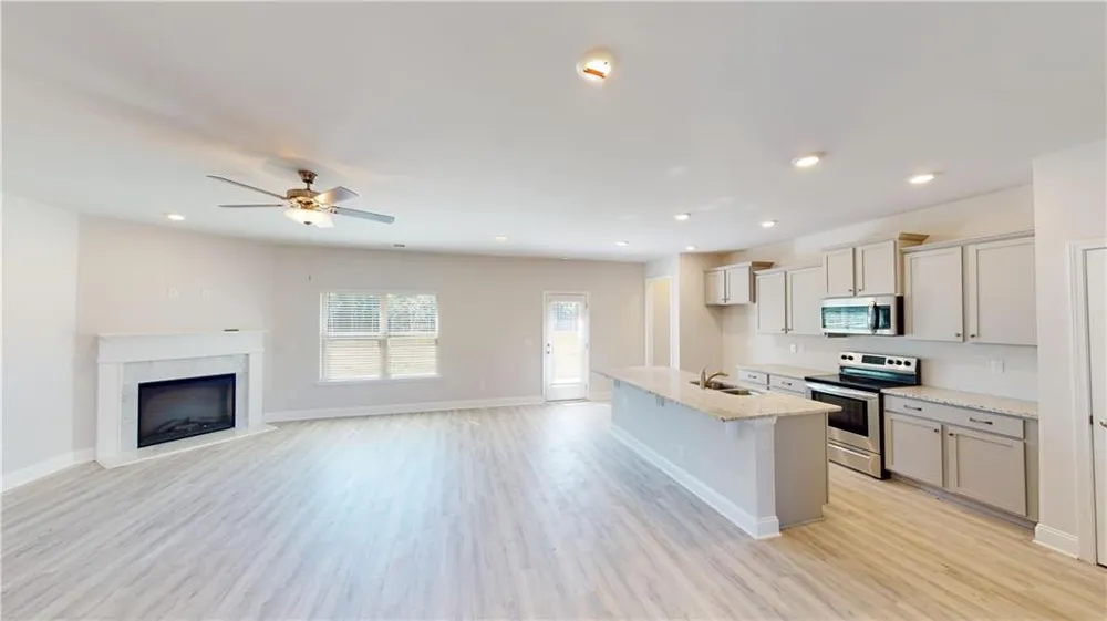 1041 Holliday Pass #24 Griffin, GA 30223