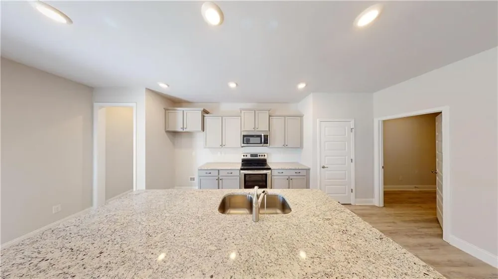 1041 Holliday Pass #24 Griffin, GA 30223