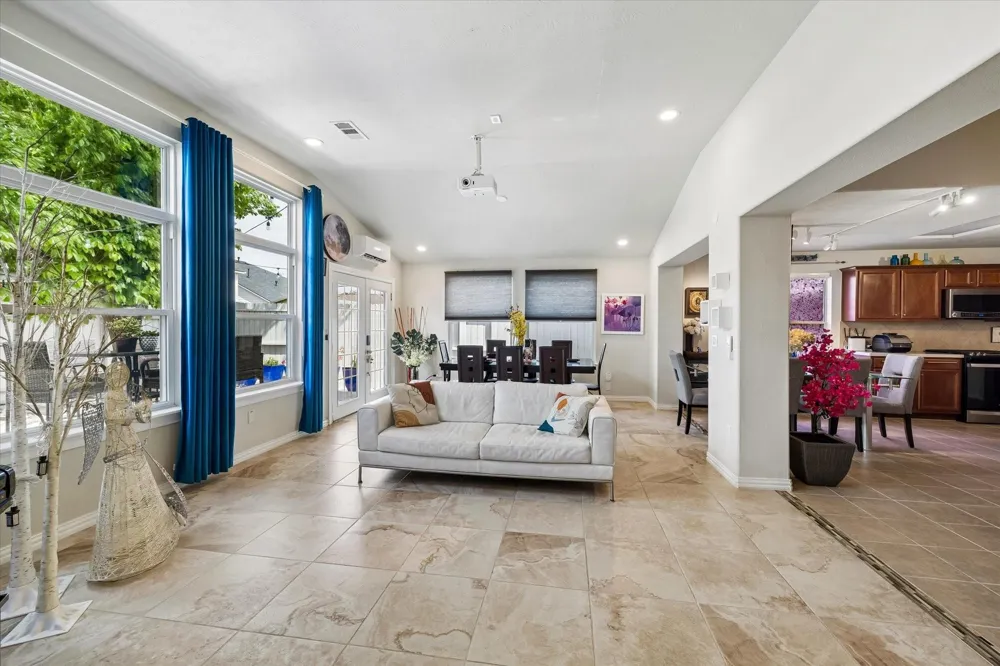 2802 White Sands Drive Deer Park, TX 77536