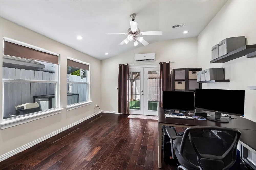 2802 White Sands Drive Deer Park, TX 77536