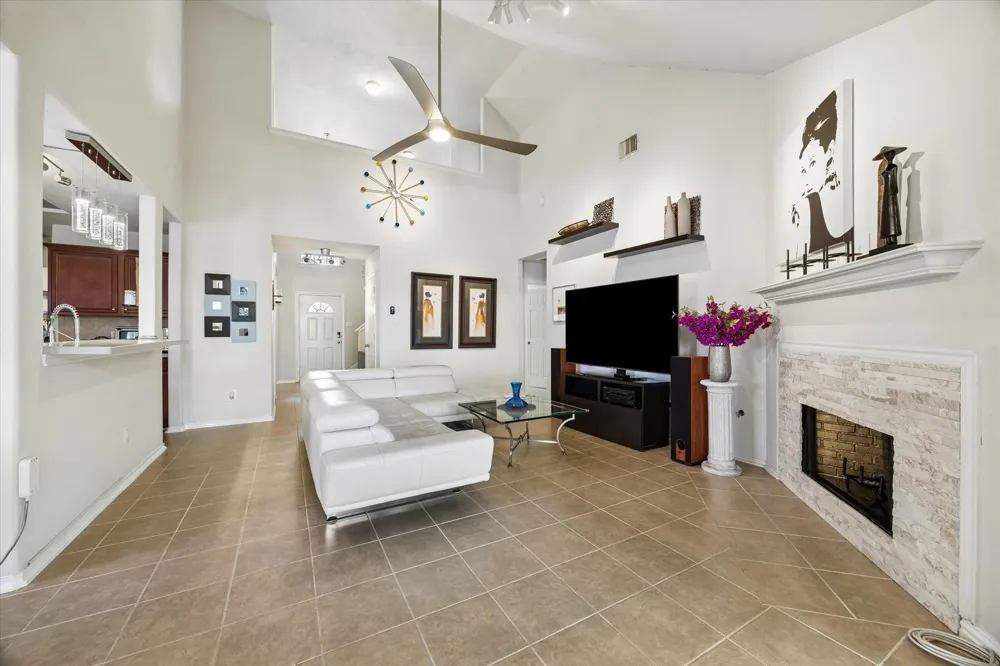 2802 White Sands Drive Deer Park, TX 77536