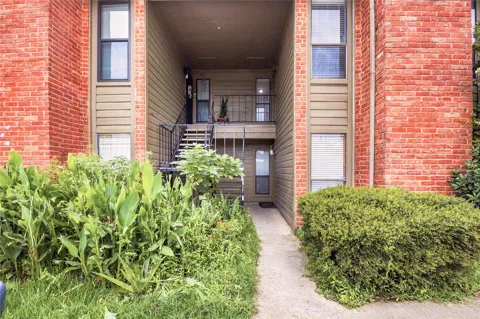 8918 Bissonnet Street #112