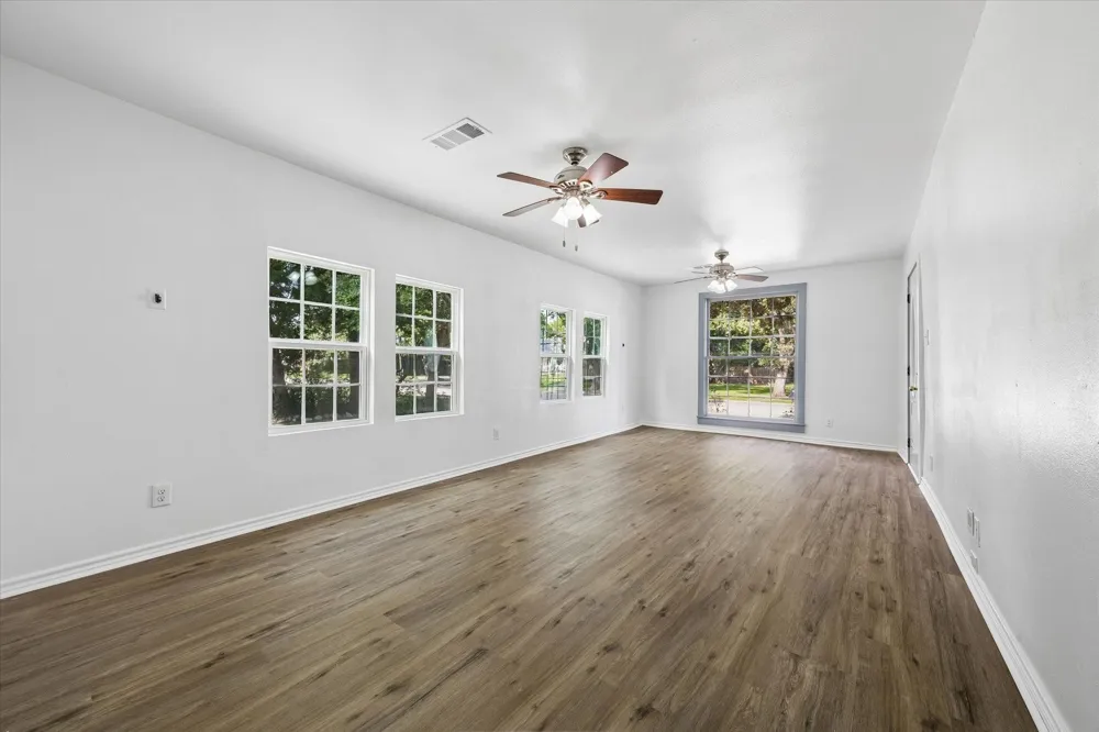 408 S 4th Street La Porte, TX 77571