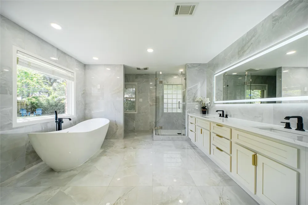 10131 Whiteside Lane Houston, TX 77043