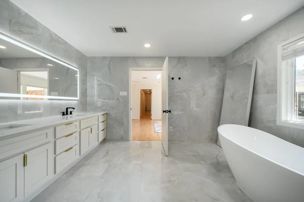 10131 Whiteside Lane Houston, TX 77043