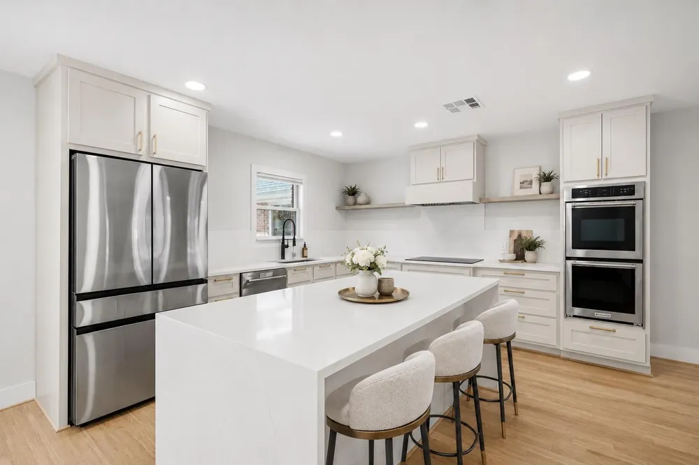10131 Whiteside Lane Houston, TX 77043