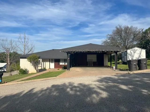 301 Shanan Street Brady, TX 76825