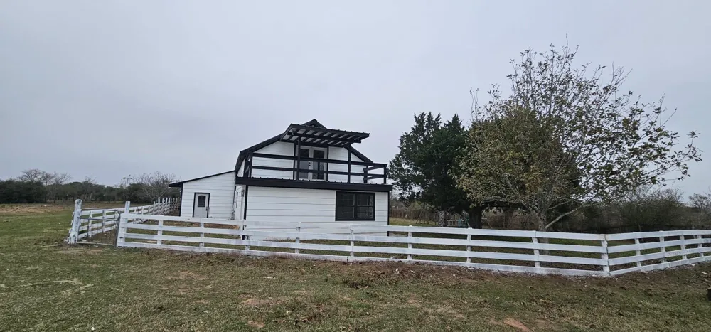 2786 Old Columbus Road Sealy, TX 77474