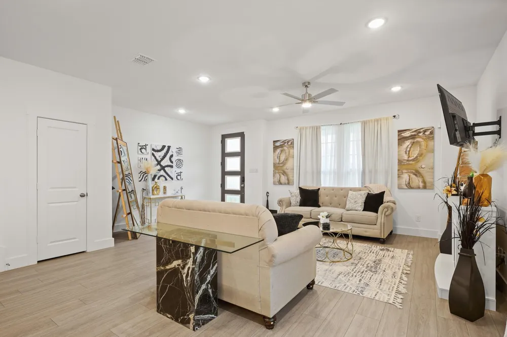 1013 Carnation Drive Crowley, TX 76036